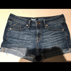 dark wash denim shorts